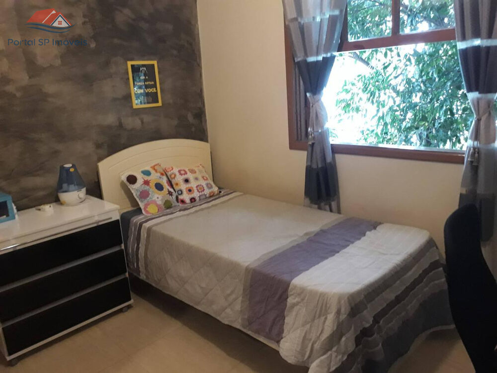 Casa, 3 quartos, 230 m² - Foto 2