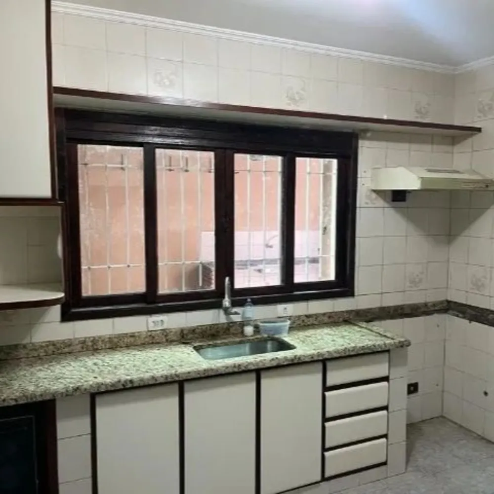 Casa, 3 quartos, 232 m² - Foto 2
