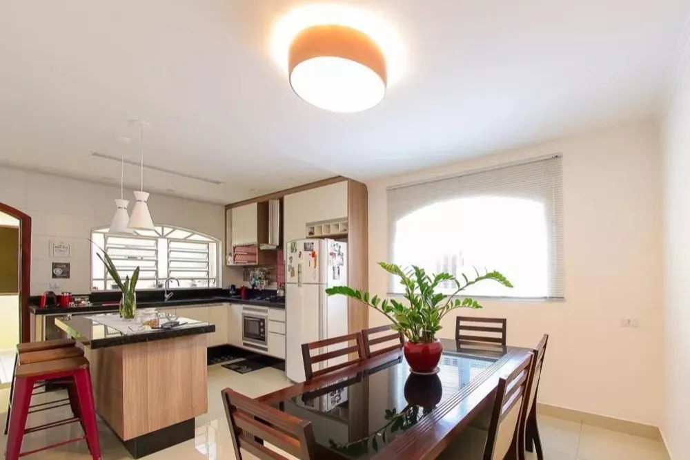 Casa, 4 quartos, 142 m² - Foto 1