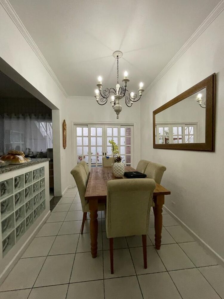 Casa, 3 quartos, 200 m² - Foto 1