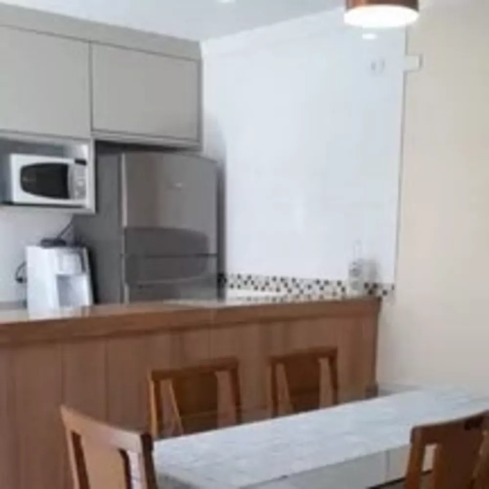 Casa à venda com 3 quartos, 250m² - Foto 2