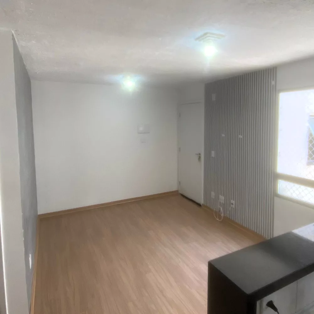 Apartamento à venda com 2 quartos, 48m² - Foto 2