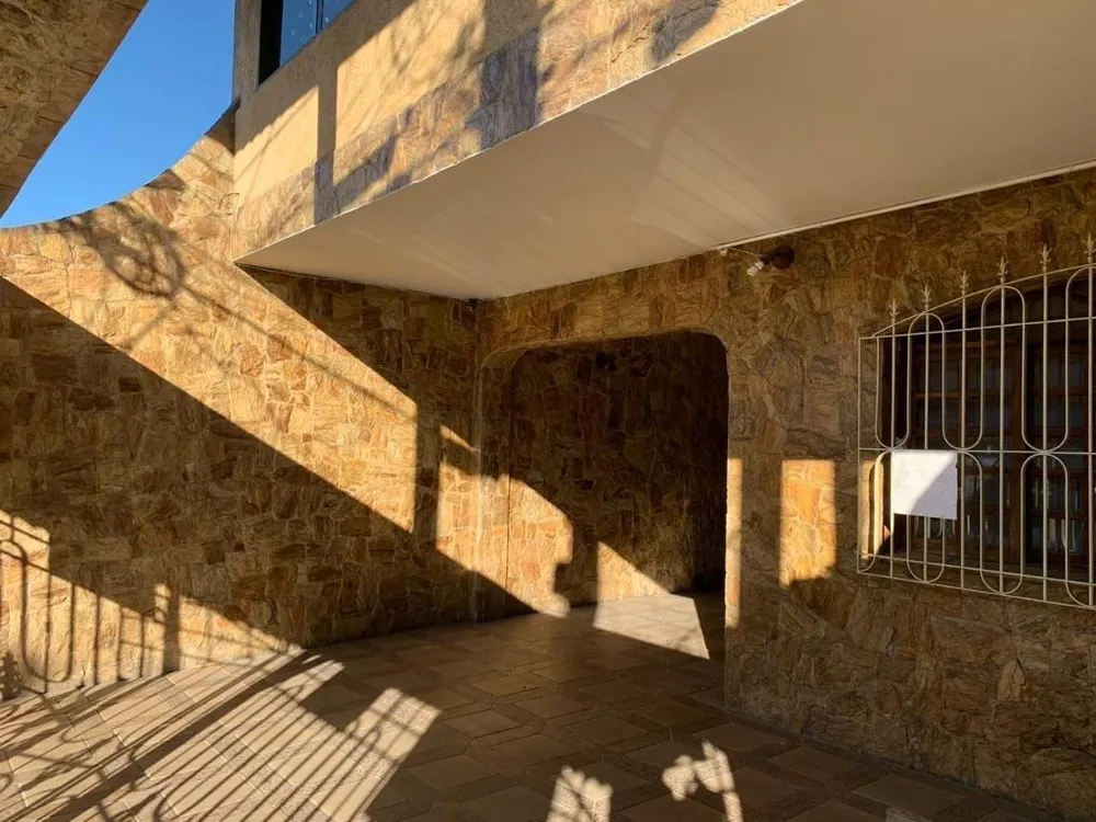 Casa, 3 quartos, 170 m² - Foto 1