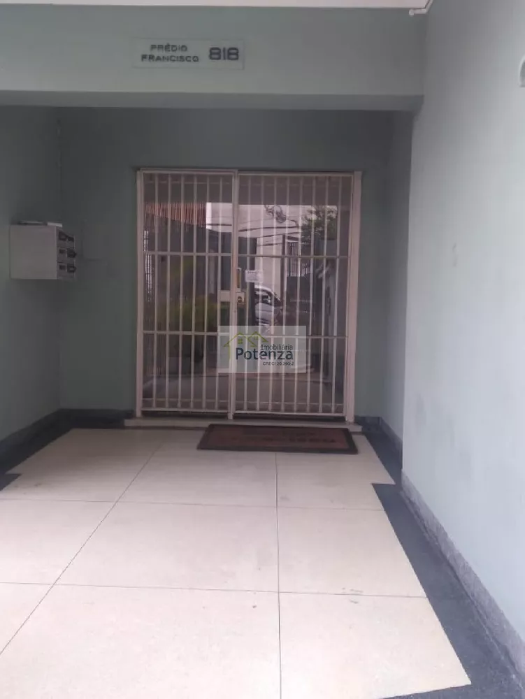 Apartamento à venda com 3 quartos, 100m² - Foto 2