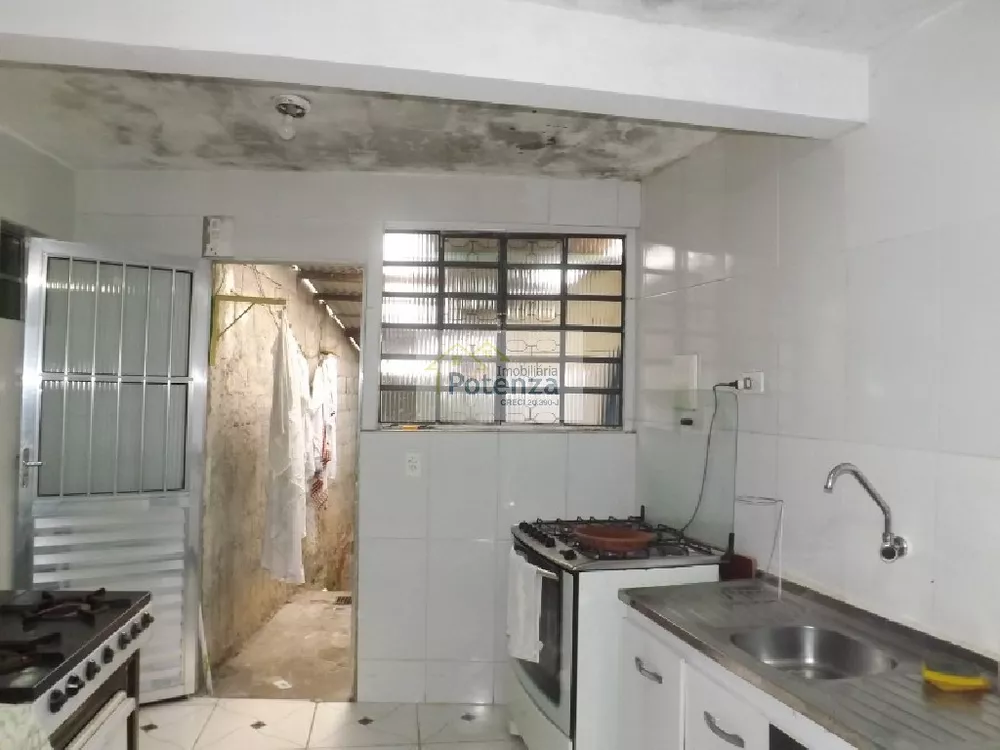 Casa à venda com 2 quartos, 150m² - Foto 4