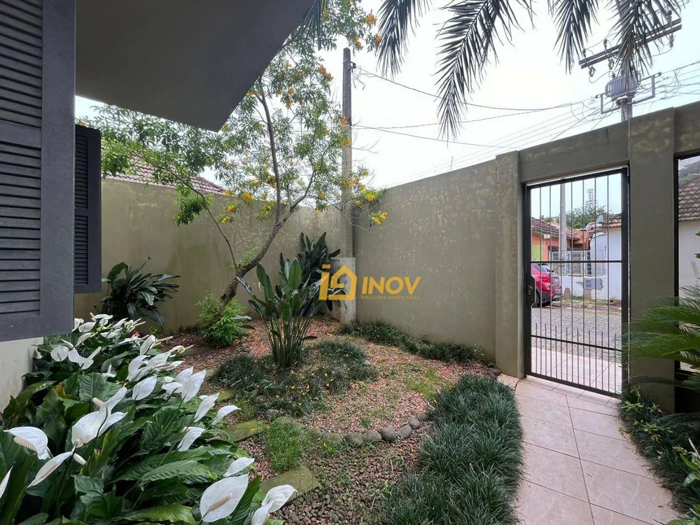 Casa, 4 quartos, 160 m² - Foto 2