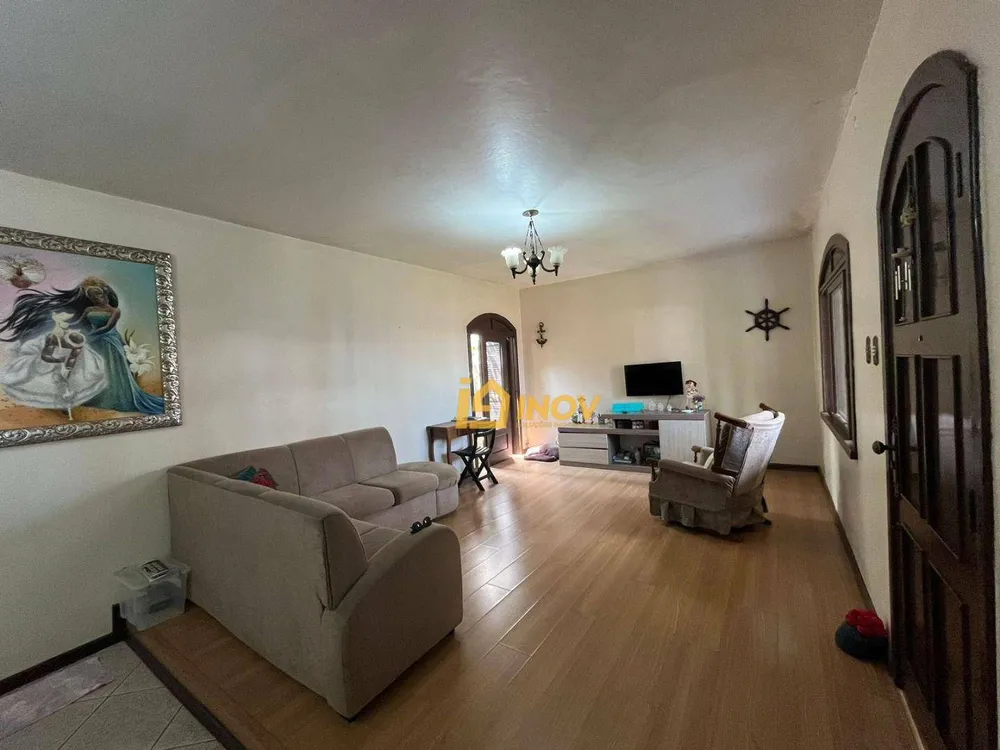Casa, 3 quartos, 200 m² - Foto 3