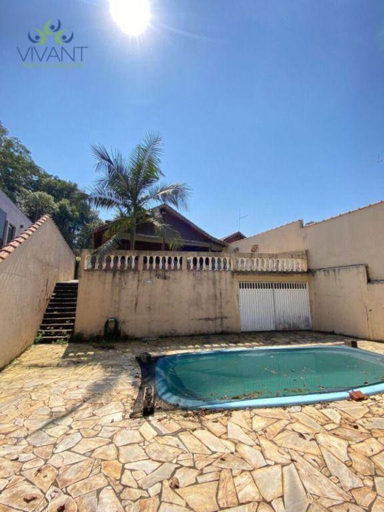 Casa à venda com 3 quartos, 250m² - Foto 2