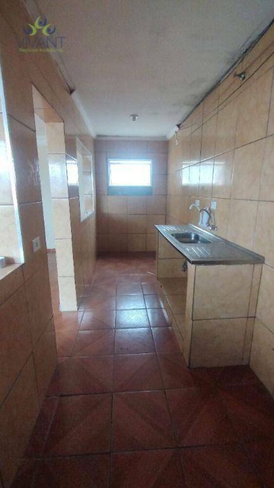 Sobrado à venda com 4 quartos, 205m² - Foto 1