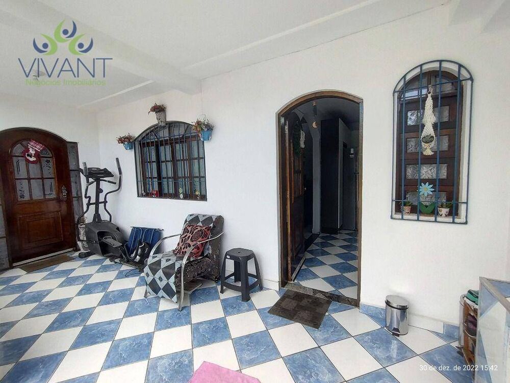 Sobrado à venda com 3 quartos, 197m² - Foto 2