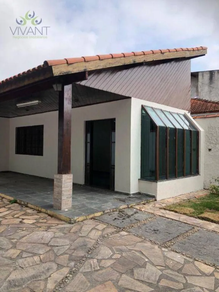 Casa, 3 quartos, 200 m² - Foto 1
