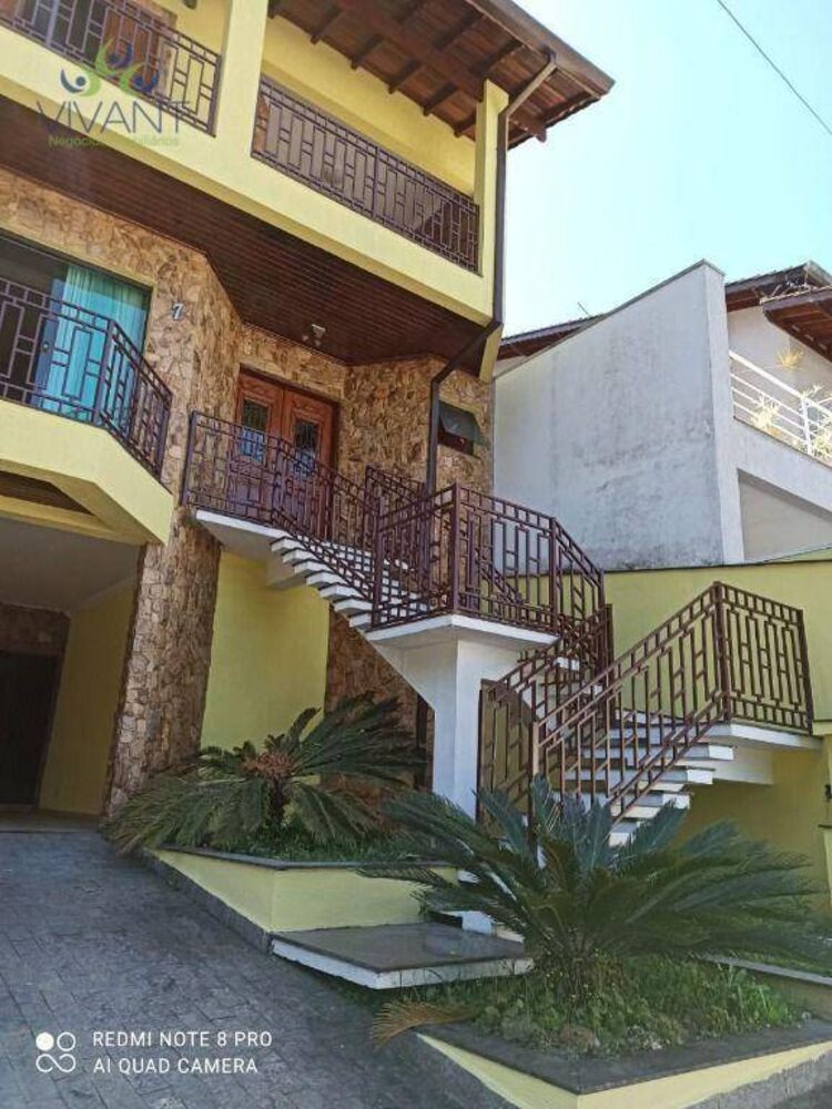 Sobrado, 4 quartos, 425 m² - Foto 1