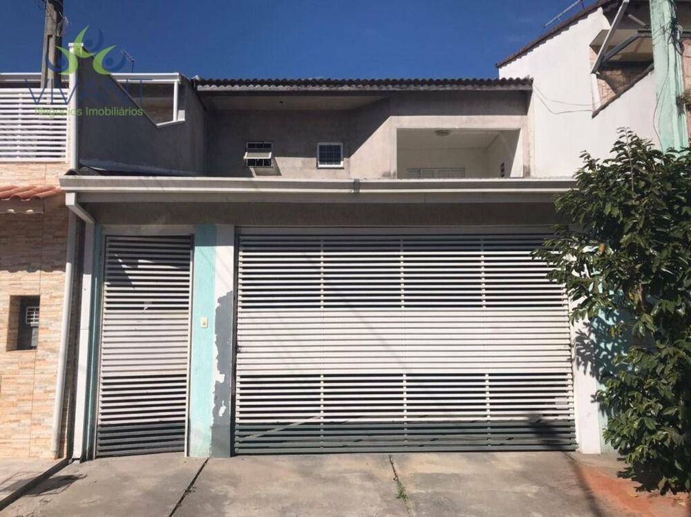 Sobrado, 3 quartos, 297 m² - Foto 1