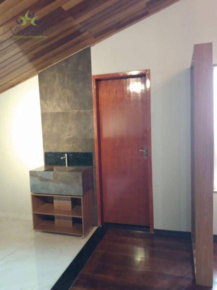 Sobrado, 4 quartos, 298 m² - Foto 1