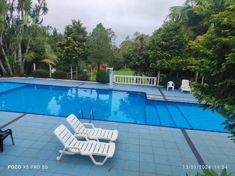 Sobrado à venda com 3 quartos, 200m² - Foto 1