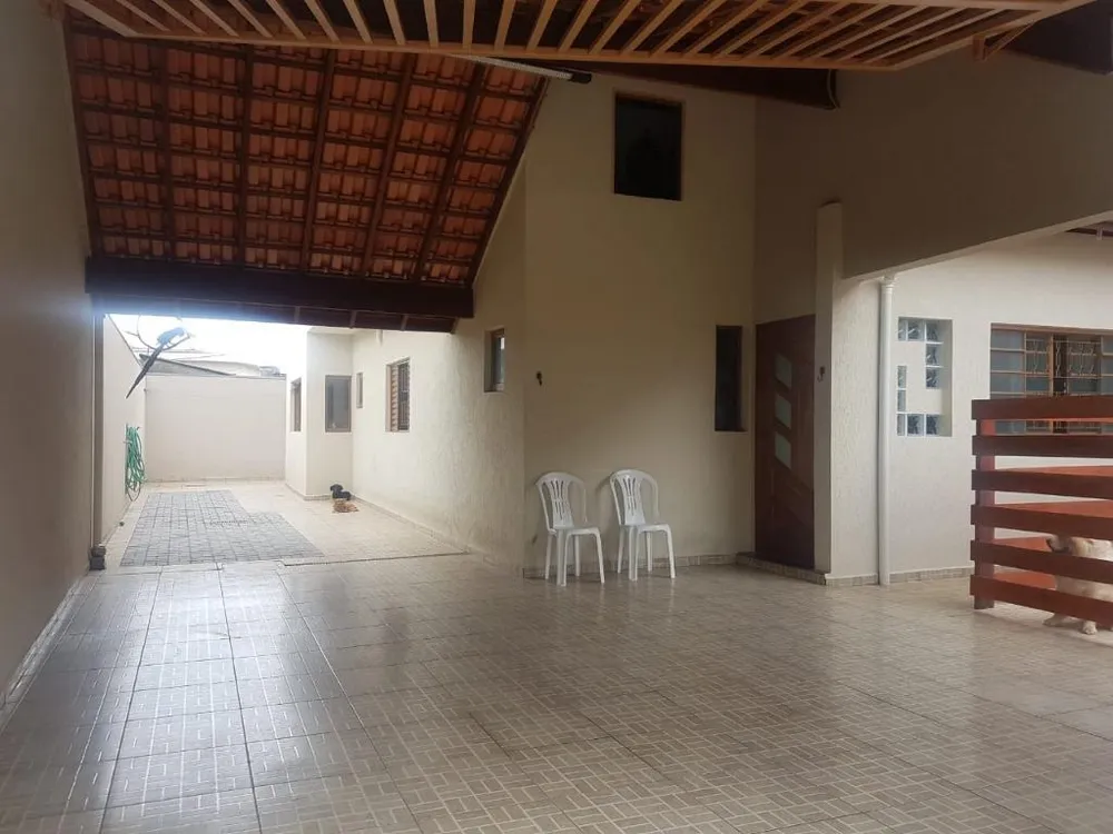 Sobrado, 3 quartos, 223 m² - Foto 2