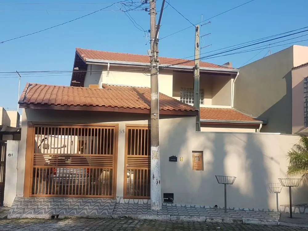 Sobrado, 3 quartos, 223 m² - Foto 1