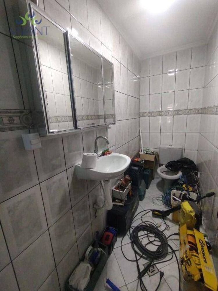 Sobrado, 3 quartos, 242 m² - Foto 3