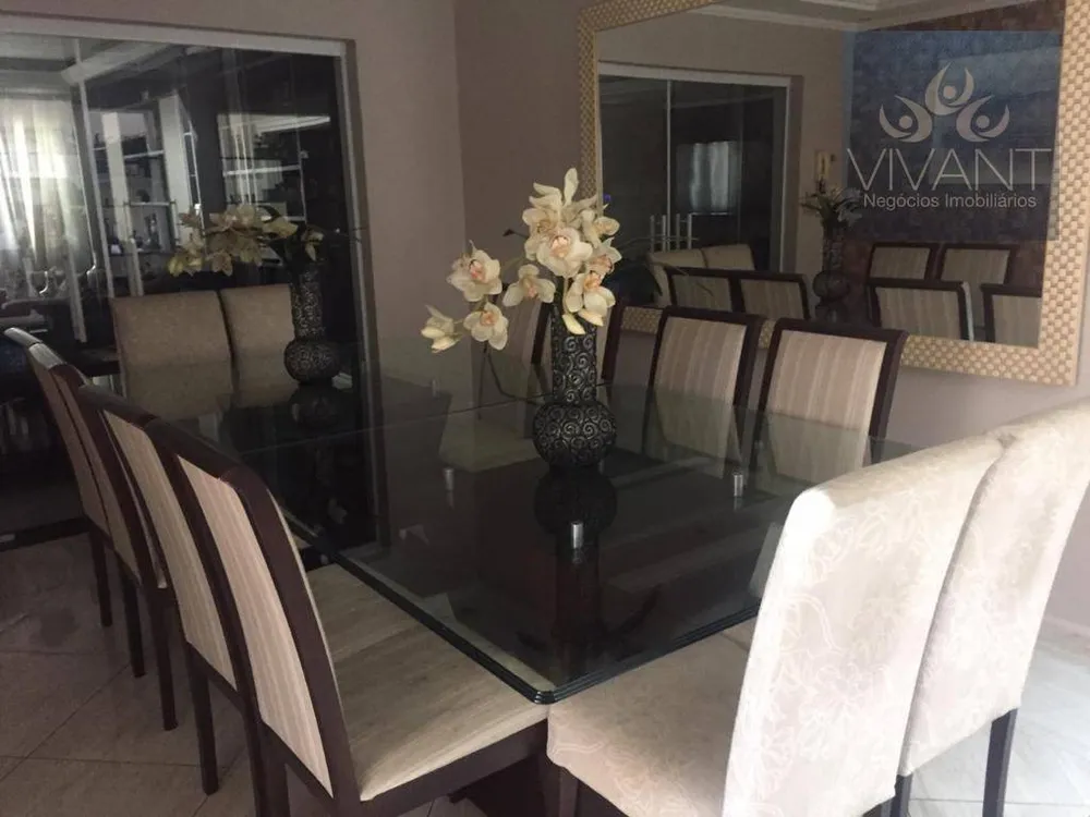 Casa, 3 quartos, 252 m² - Foto 4