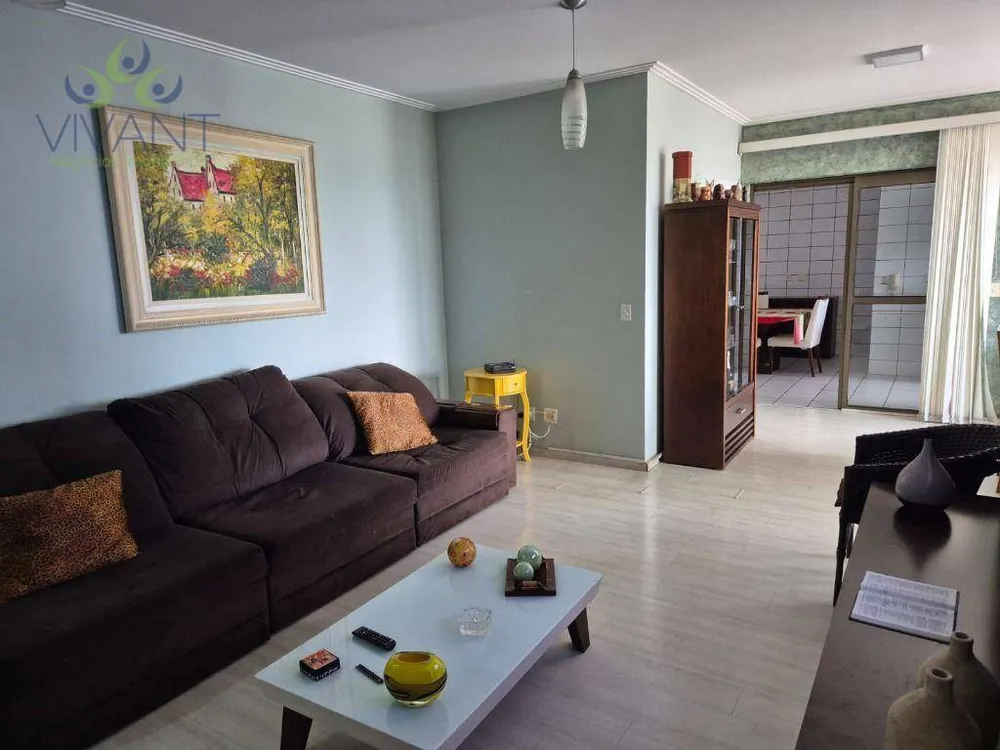 Apartamento, 3 quartos, 219 m² - Foto 2