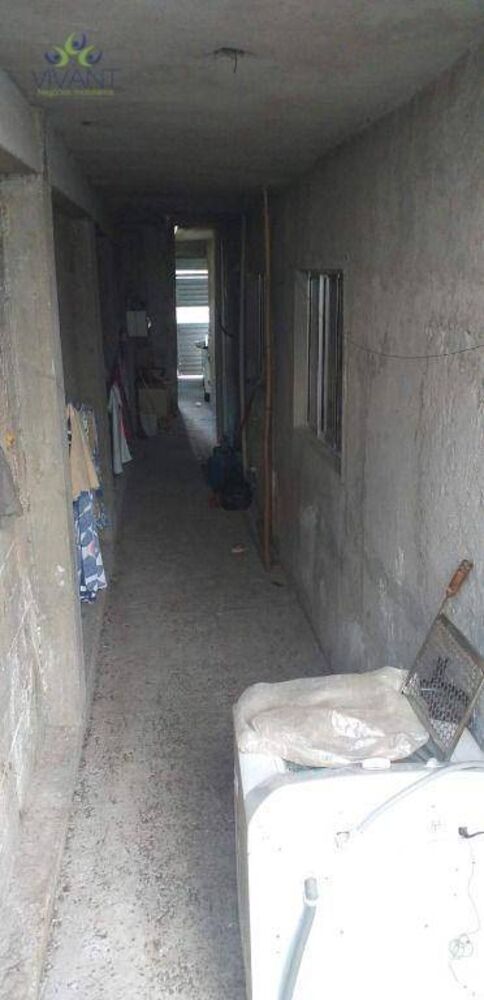 Sobrado à venda com 5 quartos, 295m² - Foto 2
