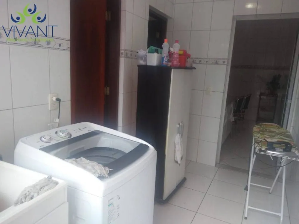 Casa, 3 quartos, 202 m² - Foto 4