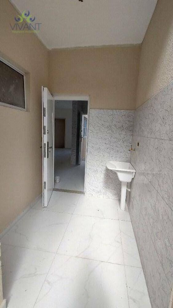 Casa à venda com 3 quartos, 83m² - Foto 1