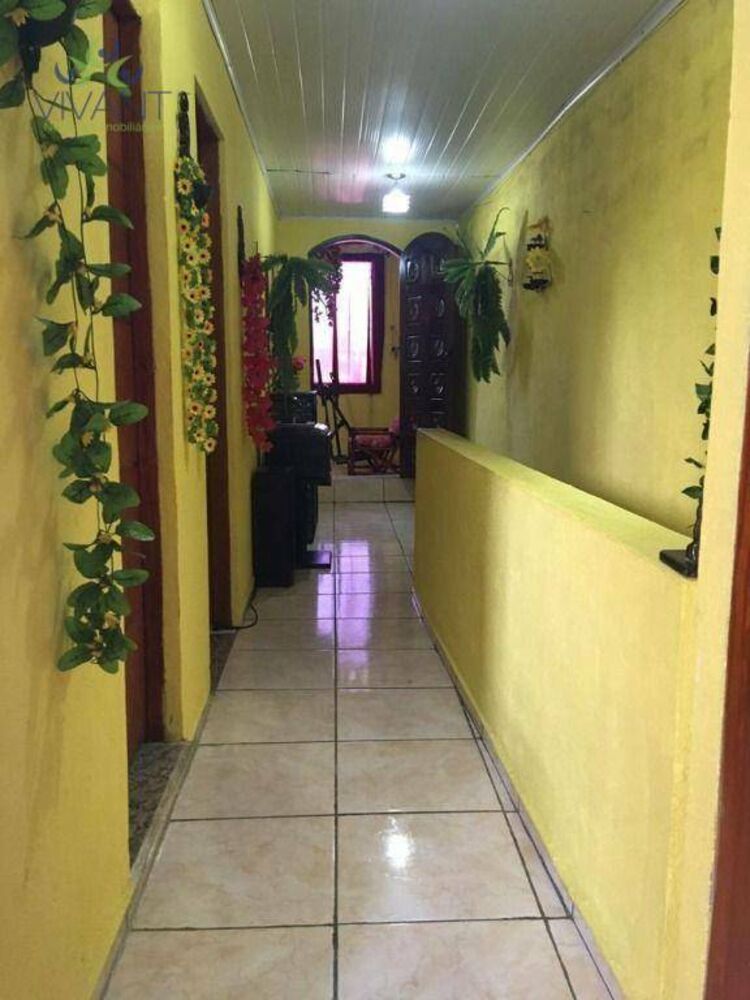 Sobrado à venda com 2 quartos, 140m² - Foto 1