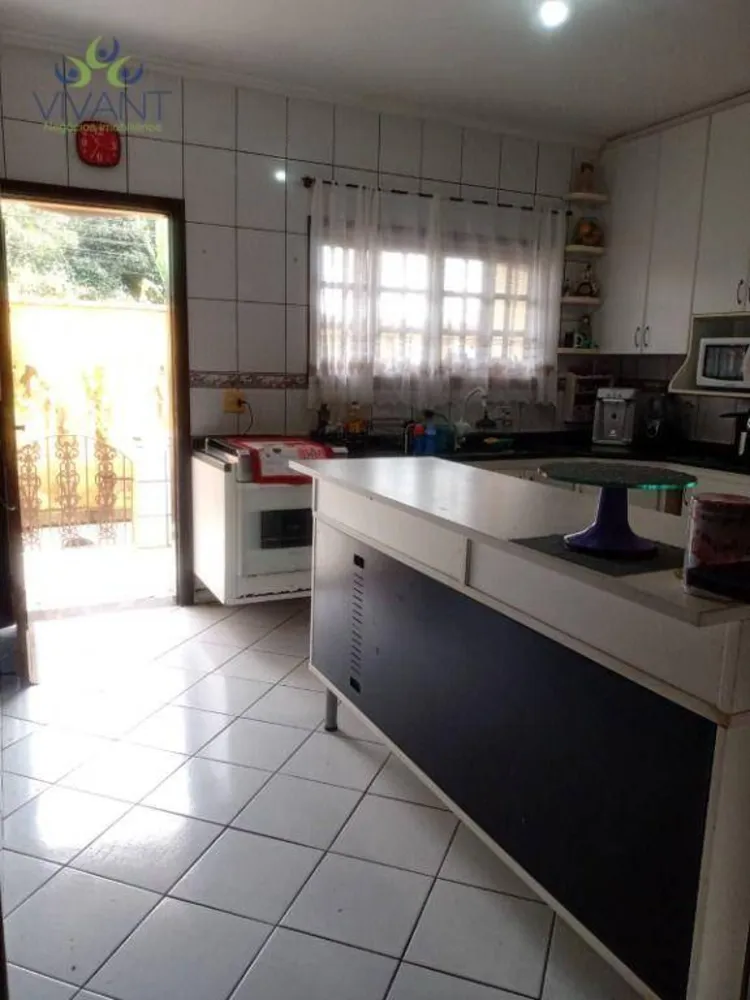Sobrado, 3 quartos, 361 m² - Foto 2