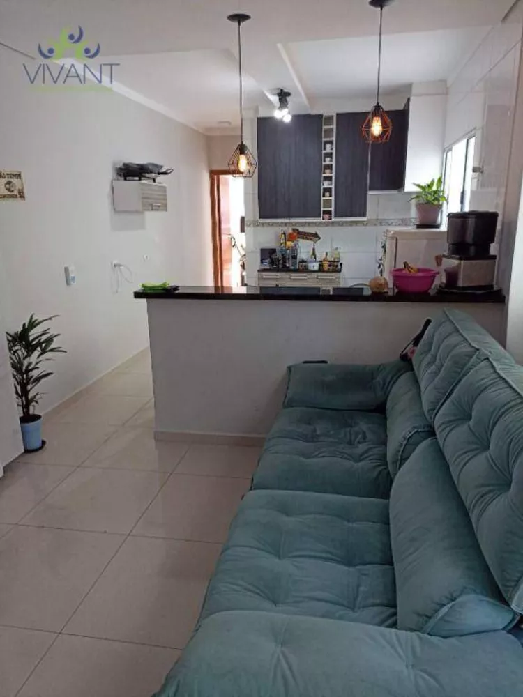 Casa à venda com 2 quartos, 80m² - Foto 3