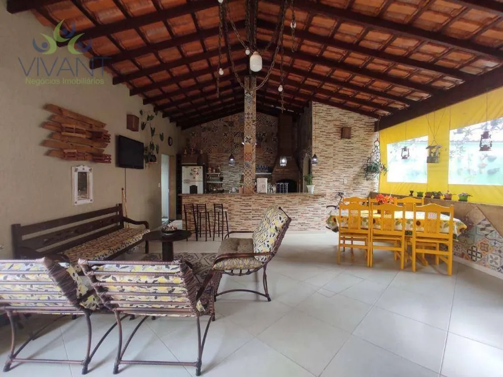 Casa, 3 quartos, 198 m² - Foto 1
