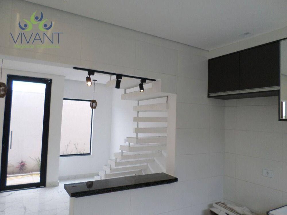 Sobrado à venda com 2 quartos, 68m² - Foto 4