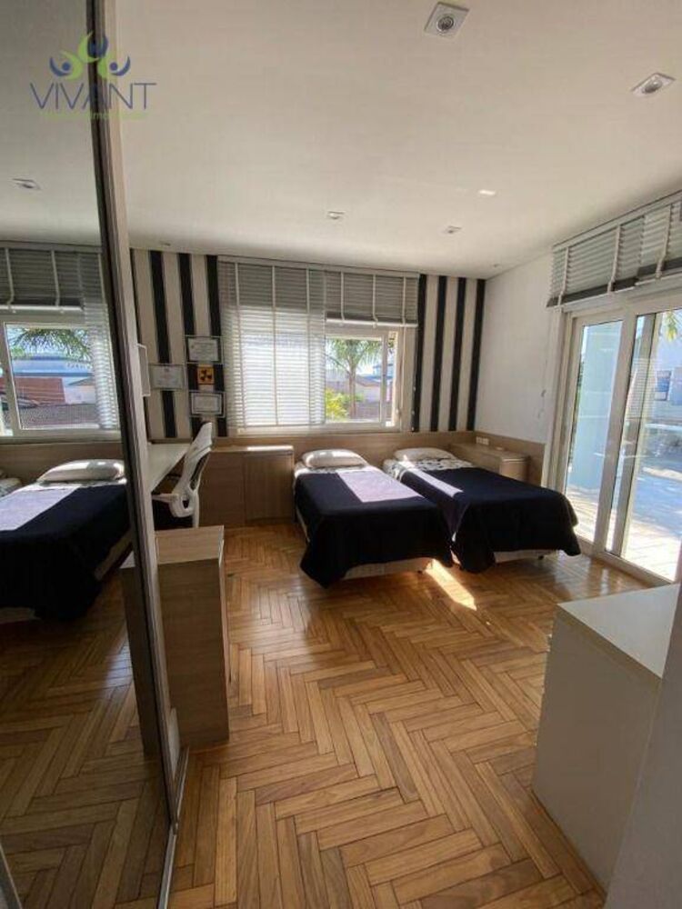 Sobrado, 4 quartos, 719 m² - Foto 1