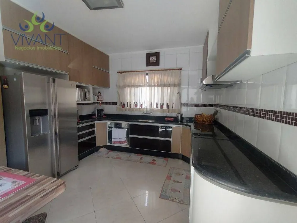 Casa, 3 quartos, 212 m² - Foto 9