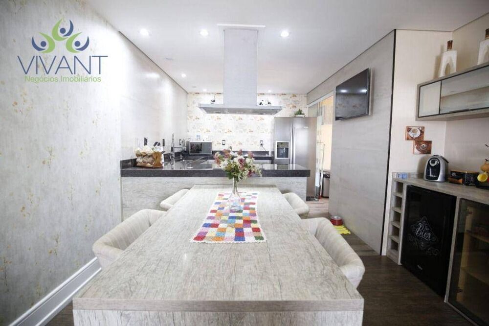 Apartamento à venda com 3 quartos, 96m² - Foto 1