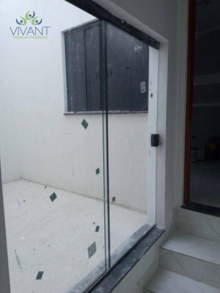 Casa à venda com 3 quartos, 150m² - Foto 3