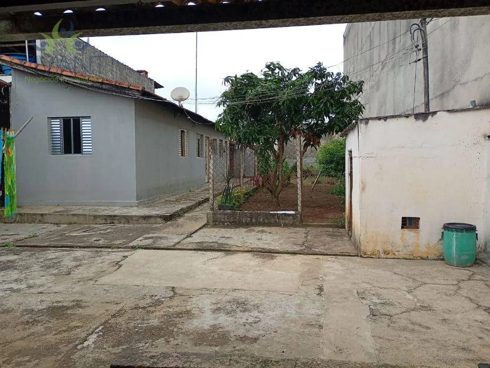 Casa, 6 quartos, 277 m² - Foto 3