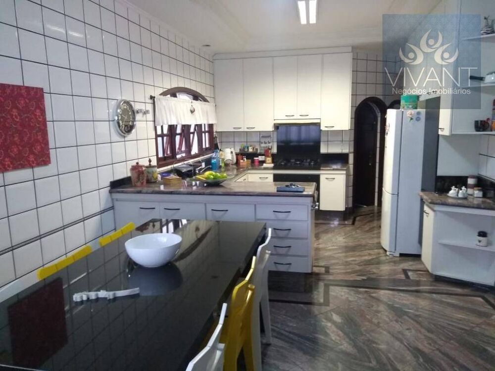 Sobrado, 3 quartos, 280 m² - Foto 2