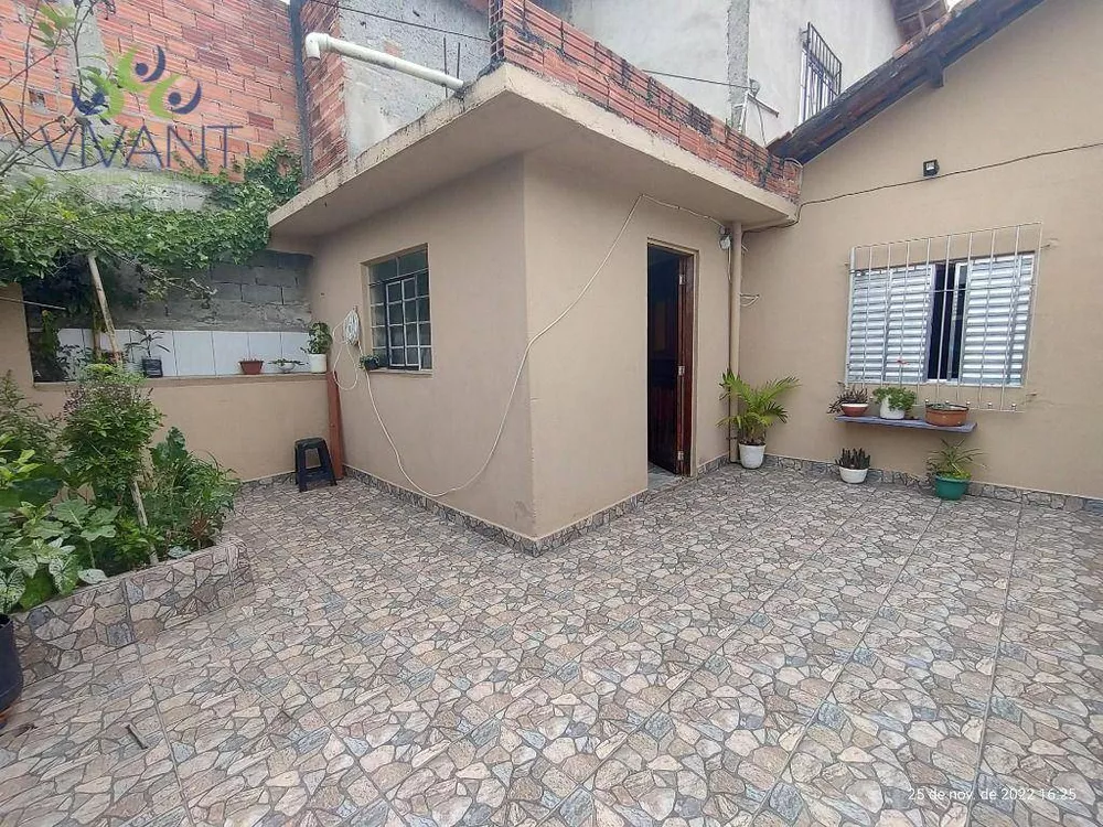 Casa à venda com 3 quartos, 128m² - Foto 1