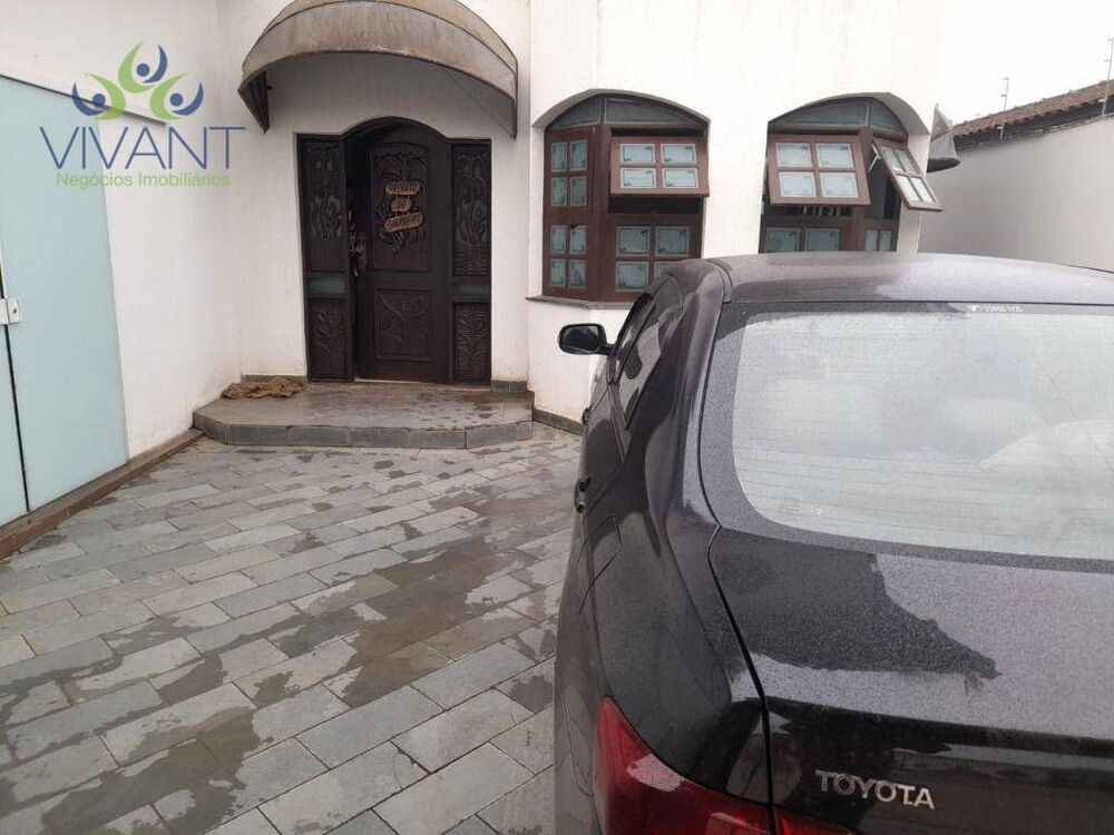 Sobrado, 3 quartos, 307 m² - Foto 1