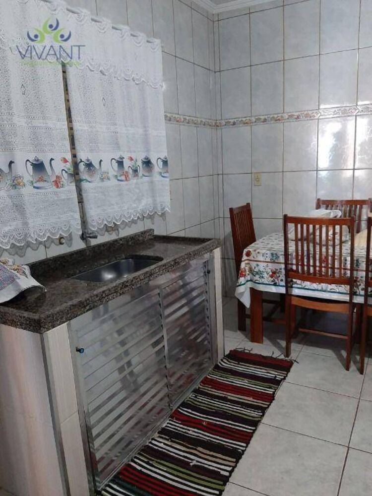 Casa à venda com 3 quartos, 230m² - Foto 3