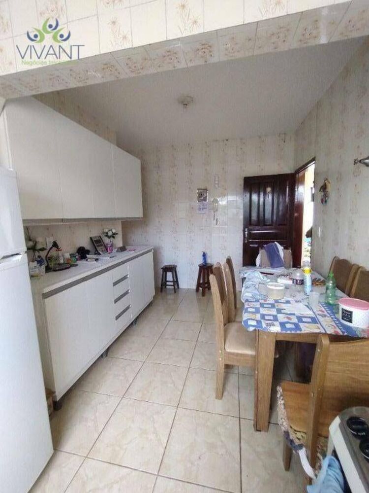 Casa à venda com 2 quartos, 121m² - Foto 3