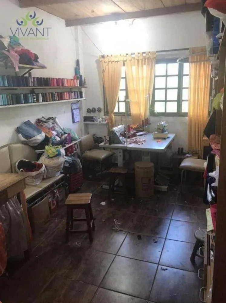 Chácara, 2 quartos, 1225 m² - Foto 1