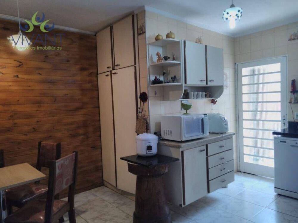 Casa à venda com 3 quartos, 371m² - Foto 8