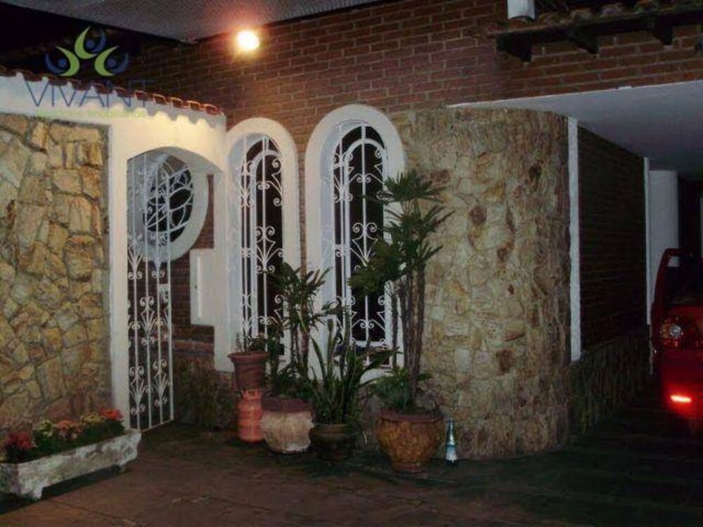 Casa à venda com 3 quartos, 371m² - Foto 3