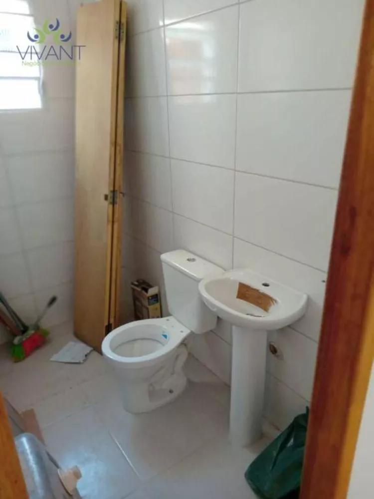 Casa à venda com 3 quartos, 75m² - Foto 3