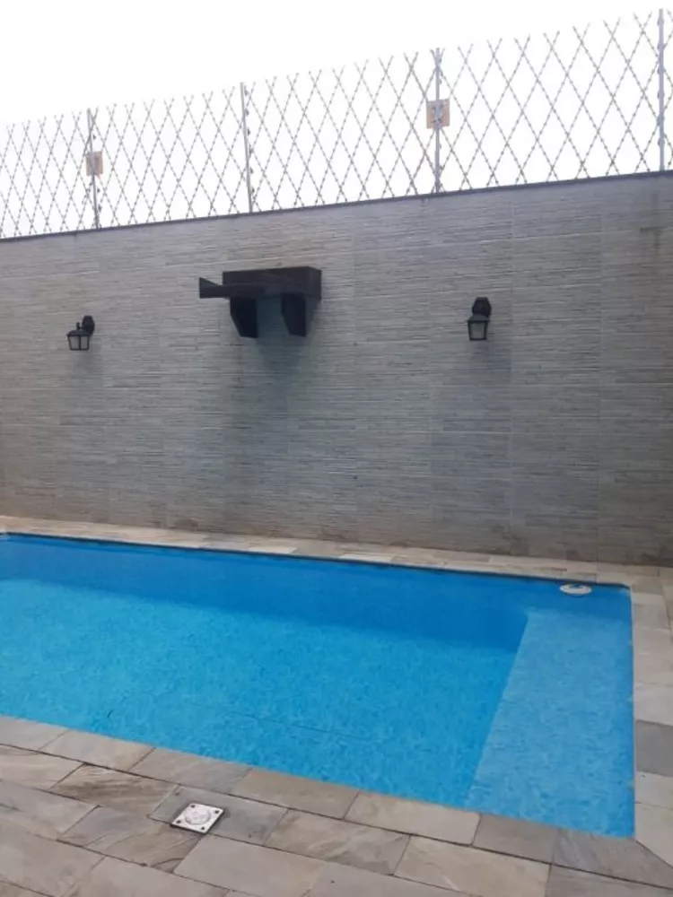 Sobrado à venda com 2 quartos, 200m² - Foto 4