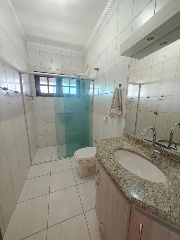 Casa, 3 quartos, 213 m² - Foto 2