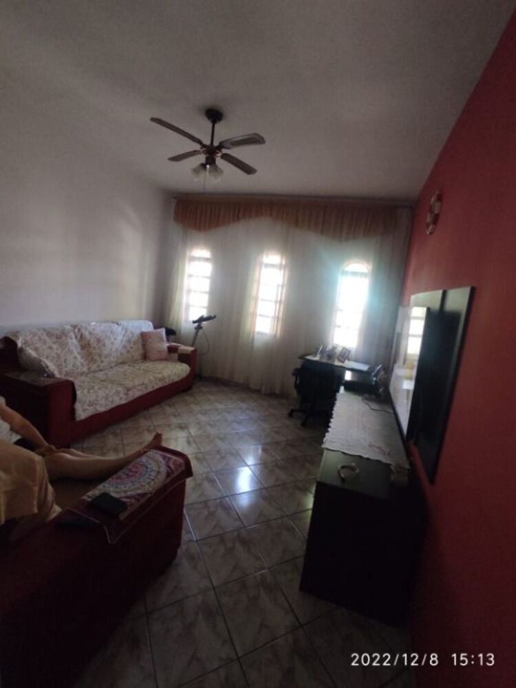 Casa, 3 quartos, 266 m² - Foto 1