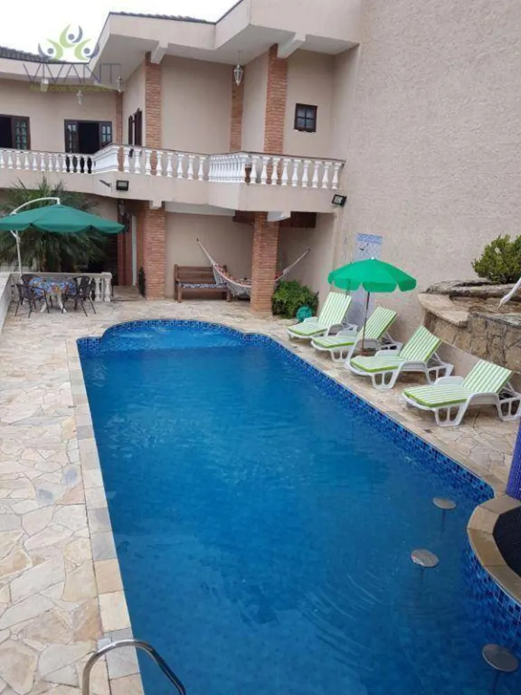 Sobrado, 3 quartos, 468 m² - Foto 1